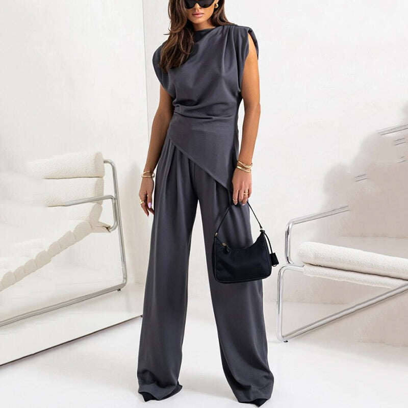 Conjunto elegante de uma peça para mulheres