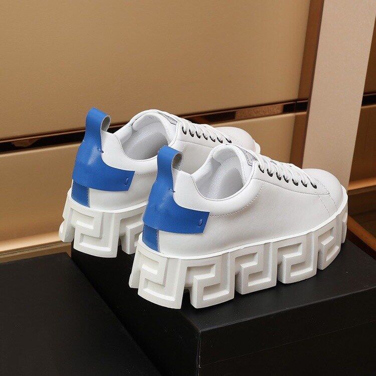 2024 novos tênis Medusa com sola grossa