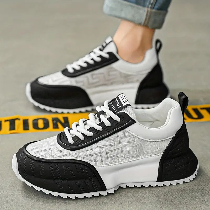 Τάσεις 2024: casual παπούτσια που αντικατοπτρίζουν την προσωπικότητά σας