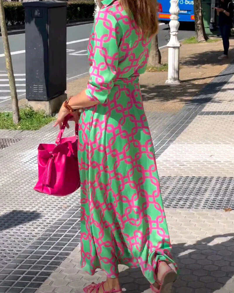 Vestido com decote em V e manga 3/4