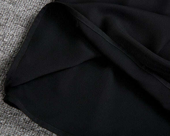 Лятна рокля Удължена рокля с къси ръкави и V-образно деколте