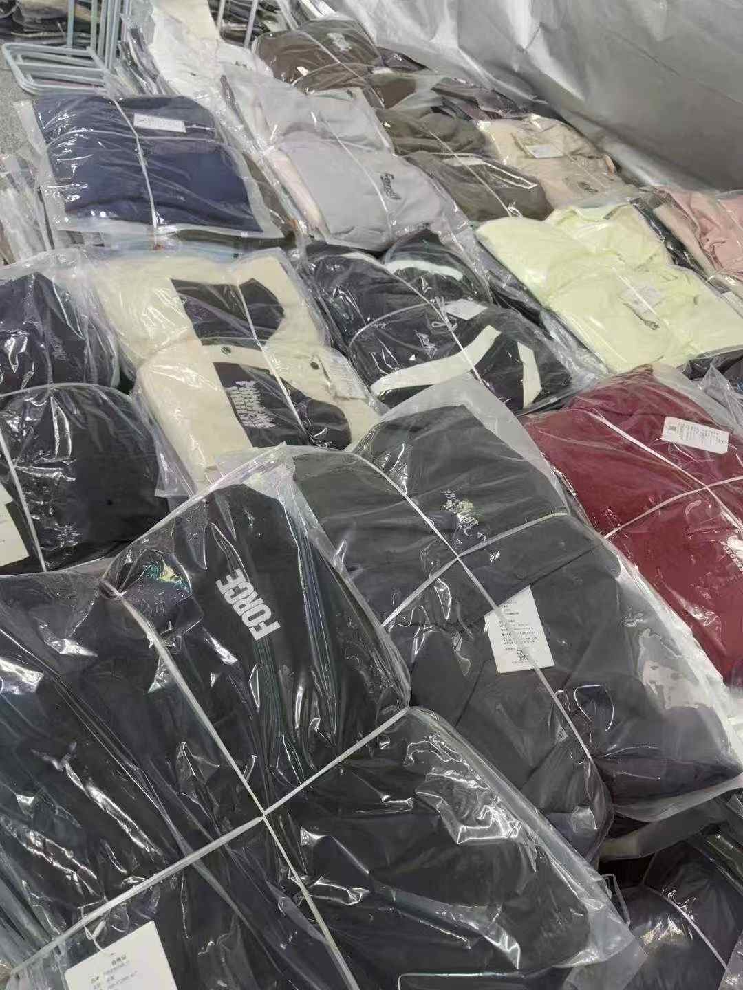 得物下架潮牌外套