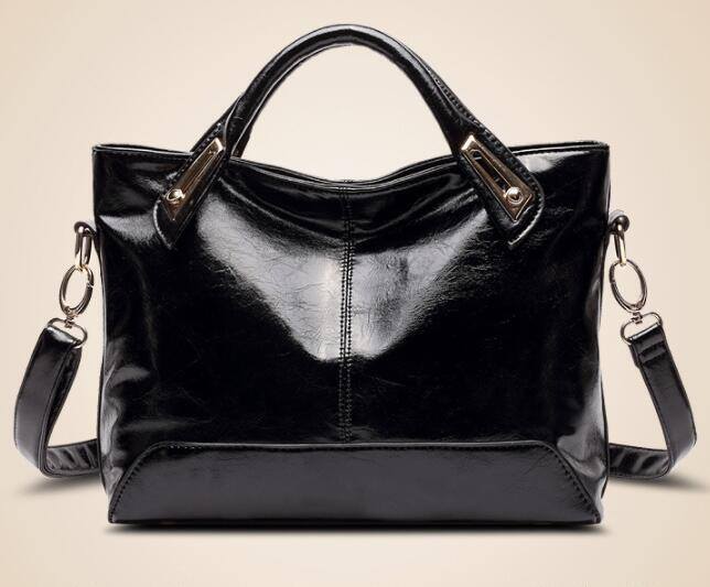 Leather shoulder bag