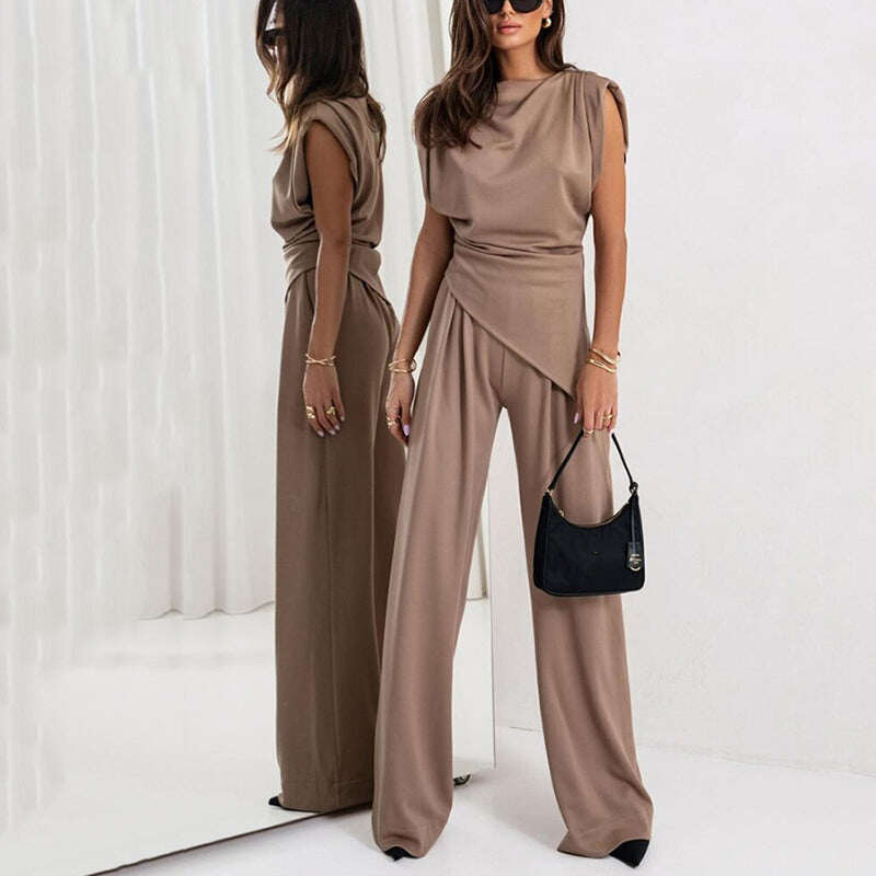Conjunto elegante de uma peça para mulheres
