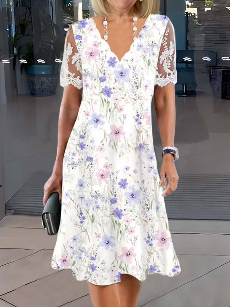 Vestido Túnica Manga Curta com Renda Floral