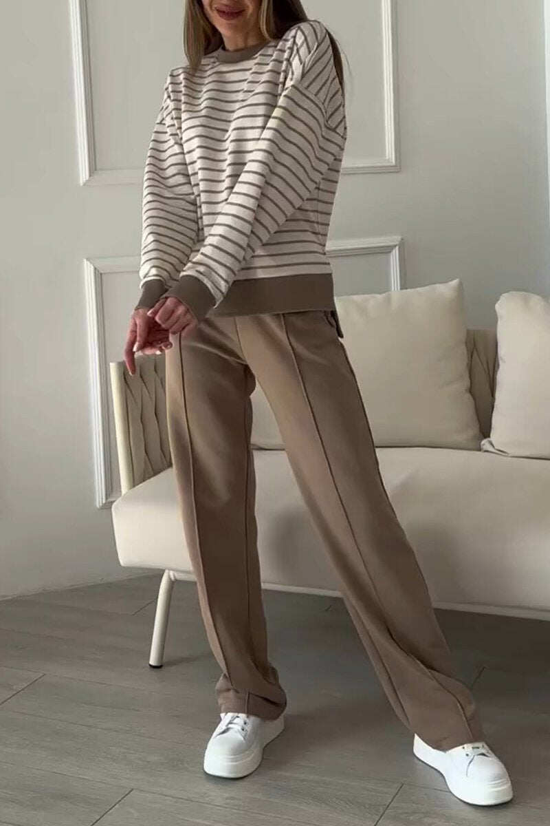 Terno feminino casual listrado com gola redonda e duas peças