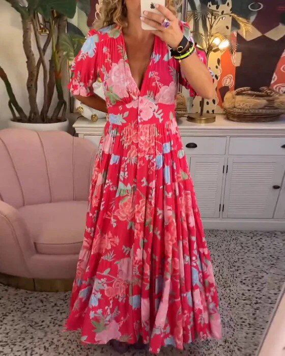 Vestido estampado floral com decote em V e bolso