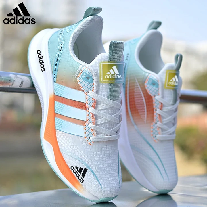 Adidas® 2025-ös új szabadtéri futócipői