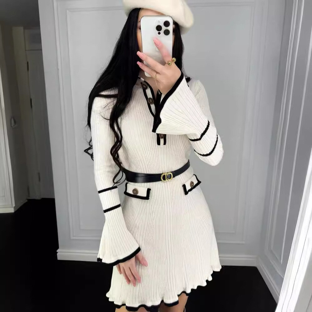 Vestido de manga comprida elegante e cor contrastante com manga sino pequeno estilo perfumado e saia curta para mulheres
