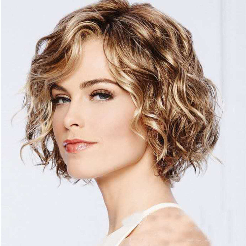 🙋Short, voluminous and curly hair with oblique fringes.