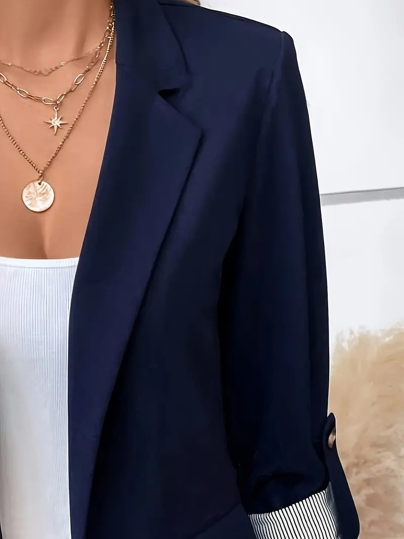 Jaqueta elegante – Gola, botões, mangas compridas, perfeita para o escritório.