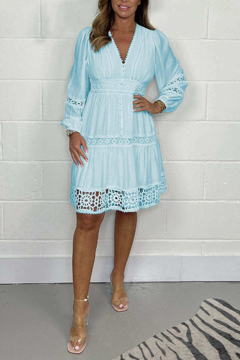 Vestido de algodão com decote em V e renda