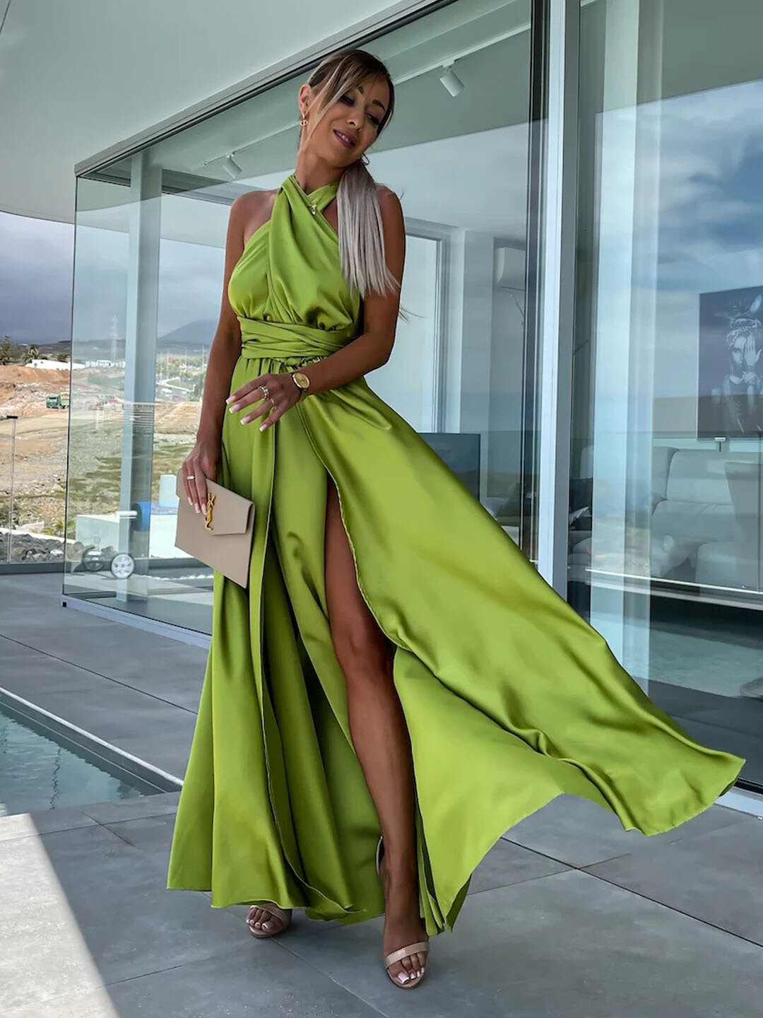 Nova primavera e verão vestido de tiras sexy e mutável INS solto vestido de fenda casual