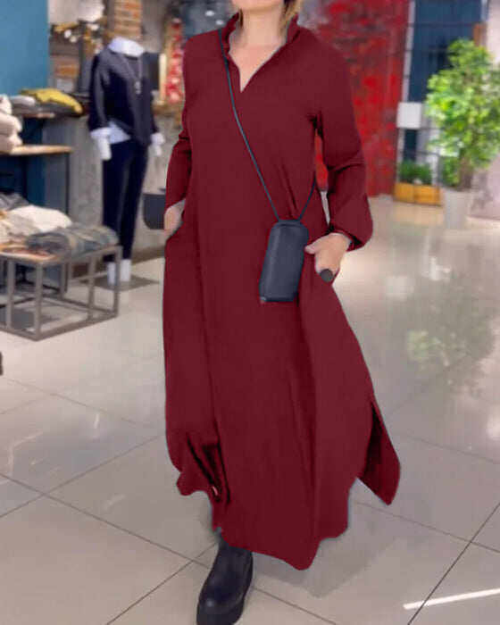 Vestido longo solto com fenda lateral e lapelas