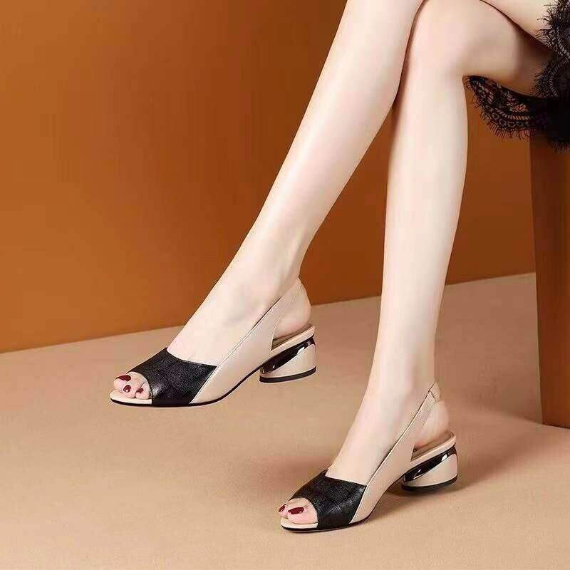 [35-43] Sandálias femininas elegantes em cor contrastante