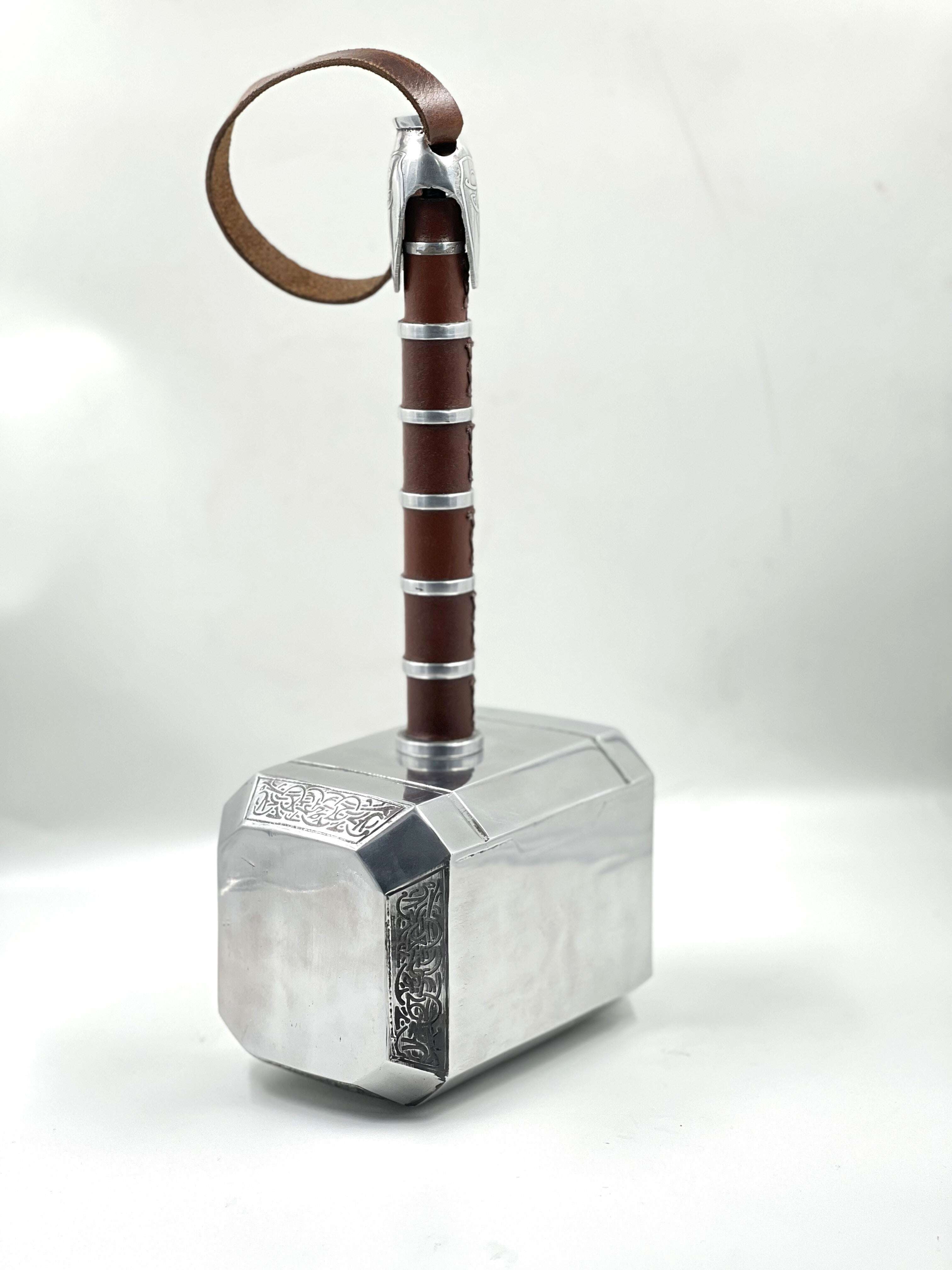 DEUS DO TROVÃO - MARTELO