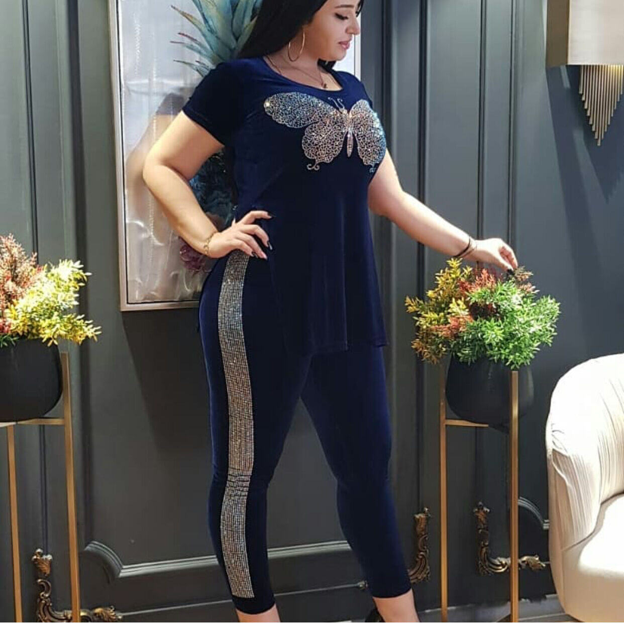 Vestido casual de veludo com lantejoulas borboleta e tamanho grande
