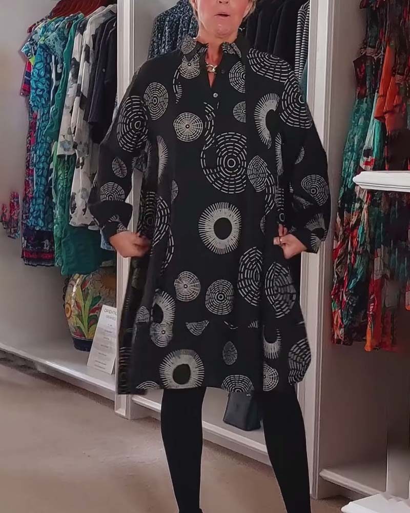 Vestido casual com estampa geométrica