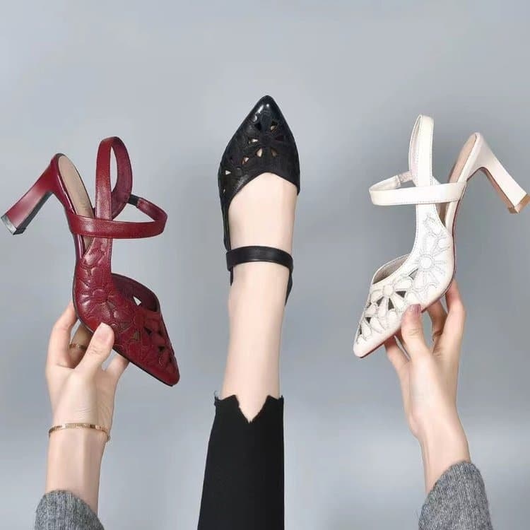 Salto alto de couro macio👠