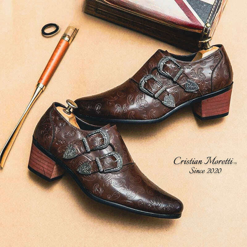 Sapatos de couro com fivela dupla Carlo ManciniTM