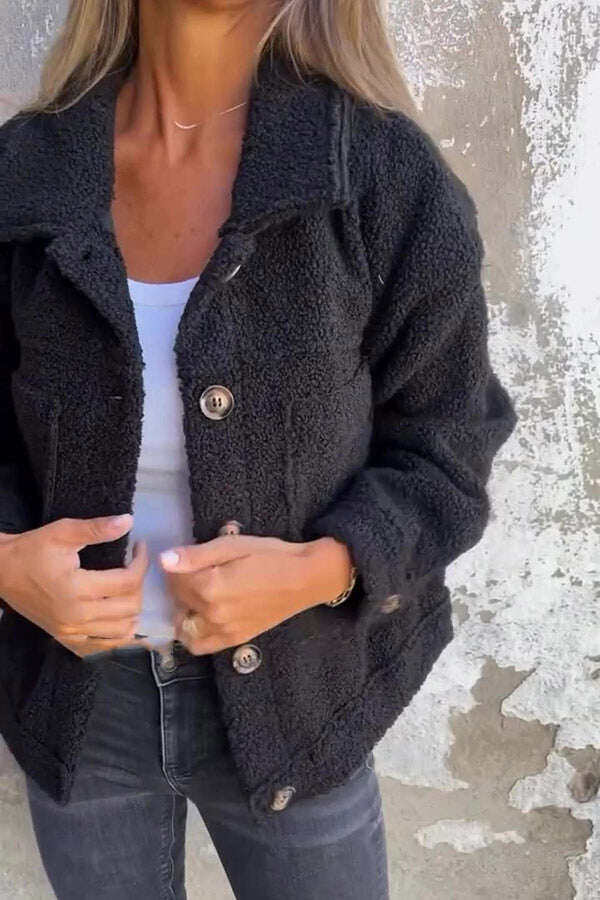 CASACO DE LÃ POLAR COM BOLSO SIMPLES E LAPELA SÓLIDA