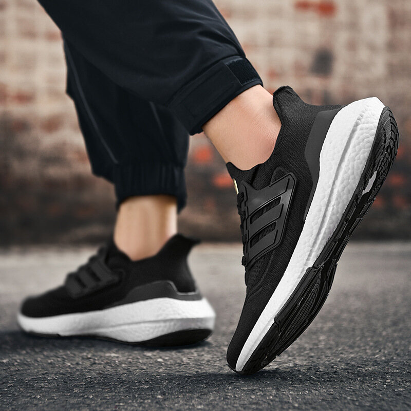 TÊNIS DE CORRIDA MASCULINO ULTRABOOST