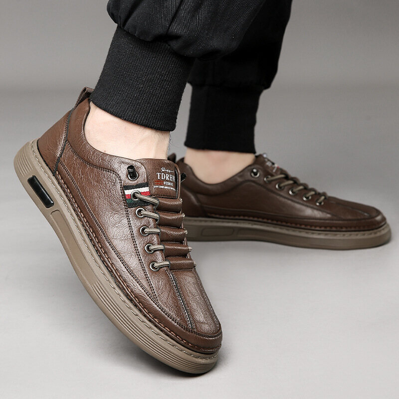 Sapatos casuais respiráveis ​​de couro artesanal italiano