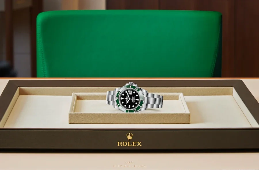 Rolex 126610LV Submariner ''Green Kermit'' - Novo