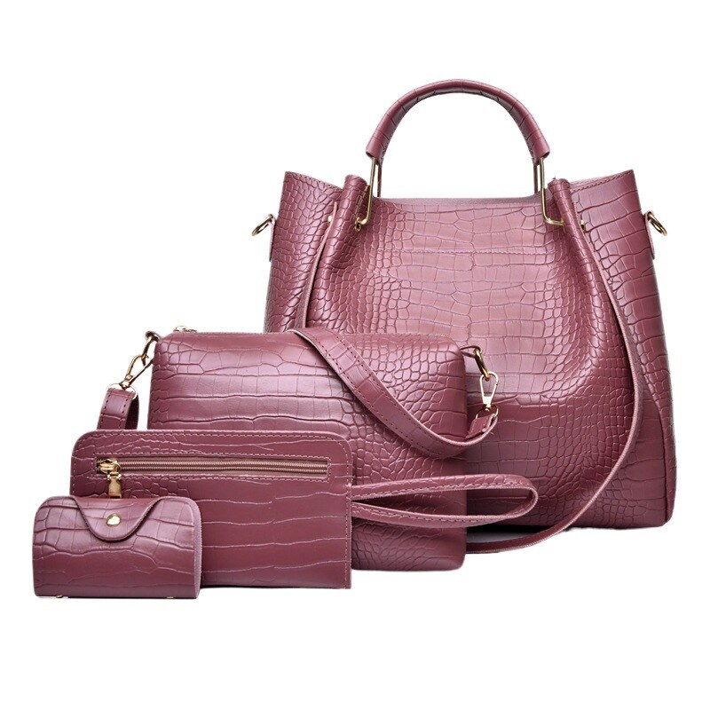 Conjunto de bolso de cuero de varias piezas hecho a mano