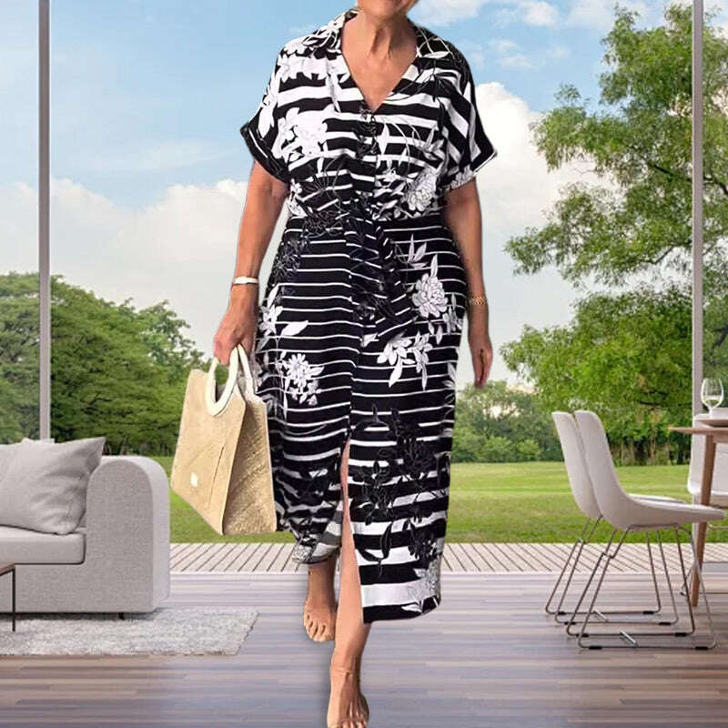 Рокля с къс ръкав с флорален принт и цепка в долната част