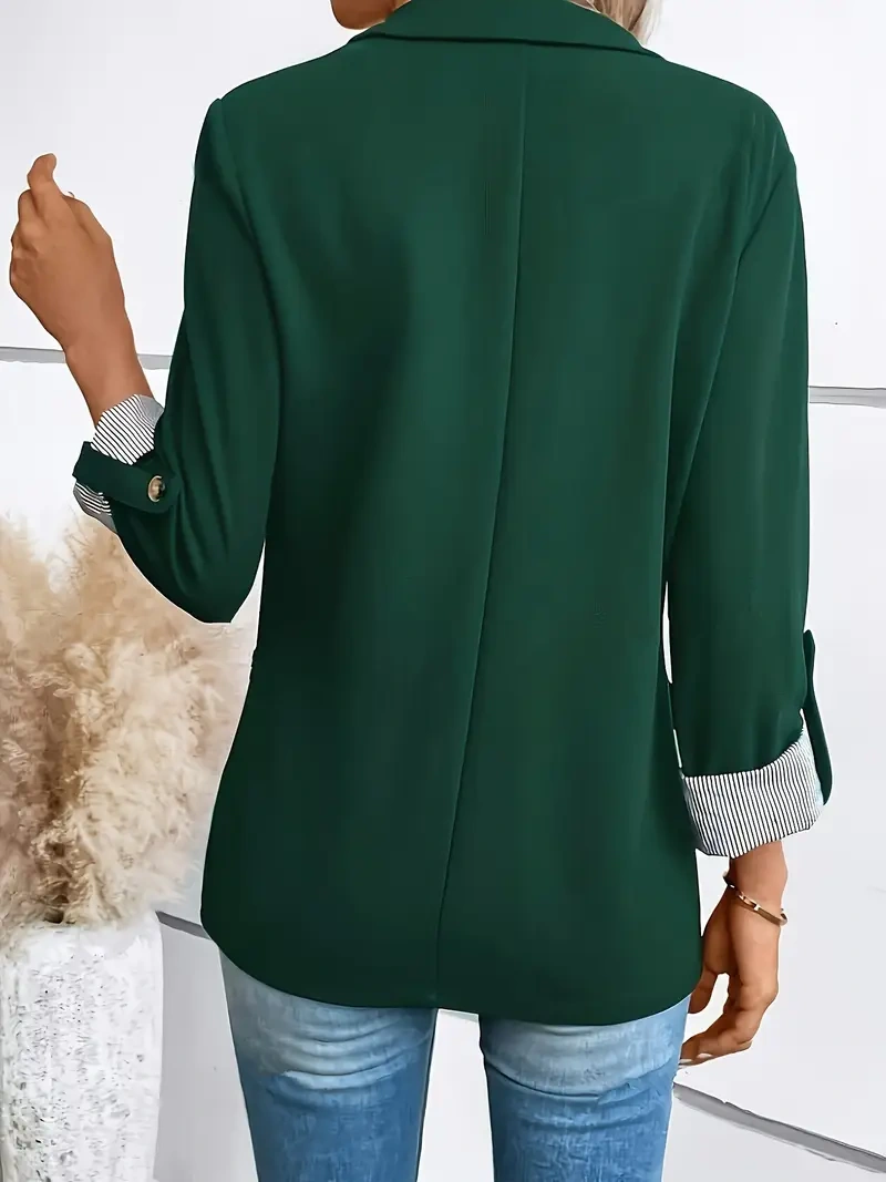 Jaqueta elegante – Gola, botões, mangas compridas, perfeita para o escritório.
