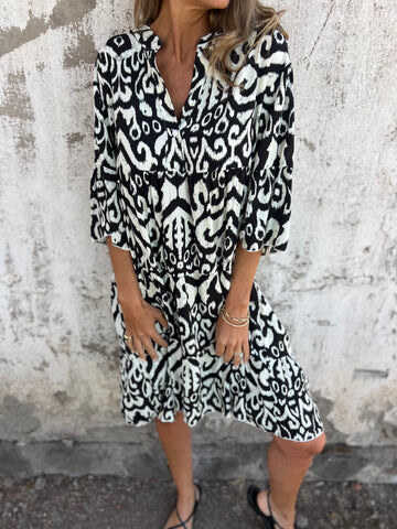 💖Limited Sale 48% OFF💖Printed V-Neck Dress with 3/4 Sleeves