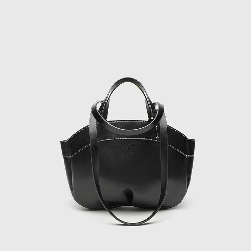 ZARA new handbag: large capacity, natural leather.