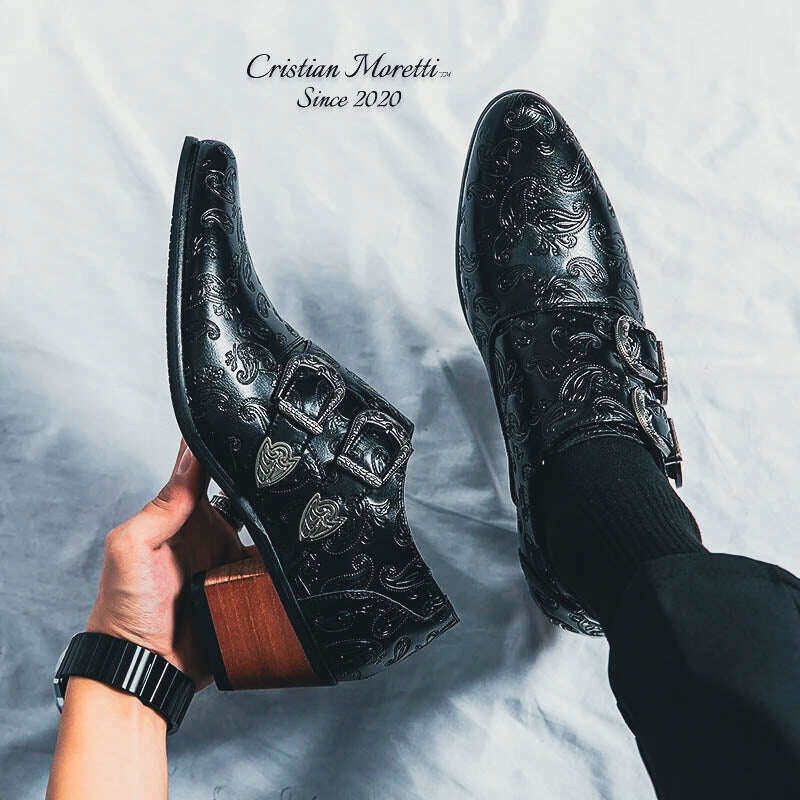 Sapatos de couro com fivela dupla Carlo ManciniTM