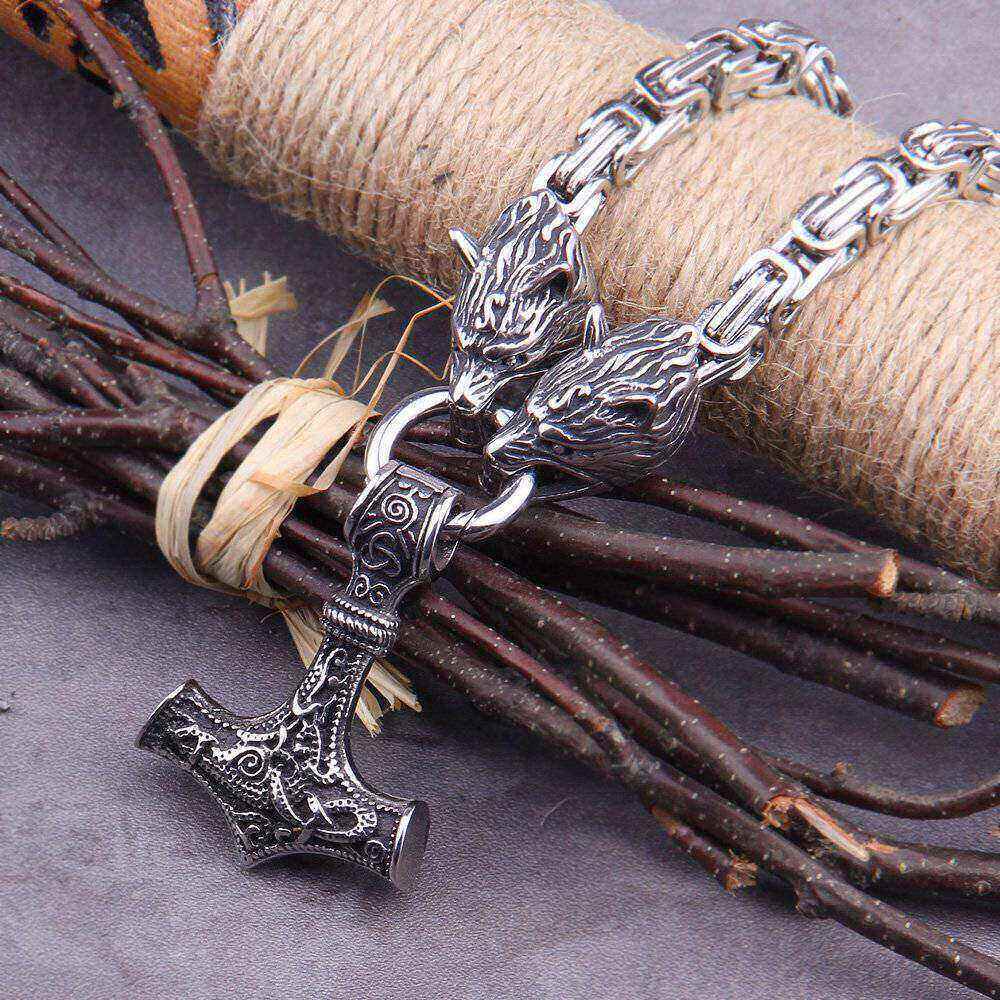 NordyckoTM |. Colar de cabeça de lobo estilo viking nórdico com martelo