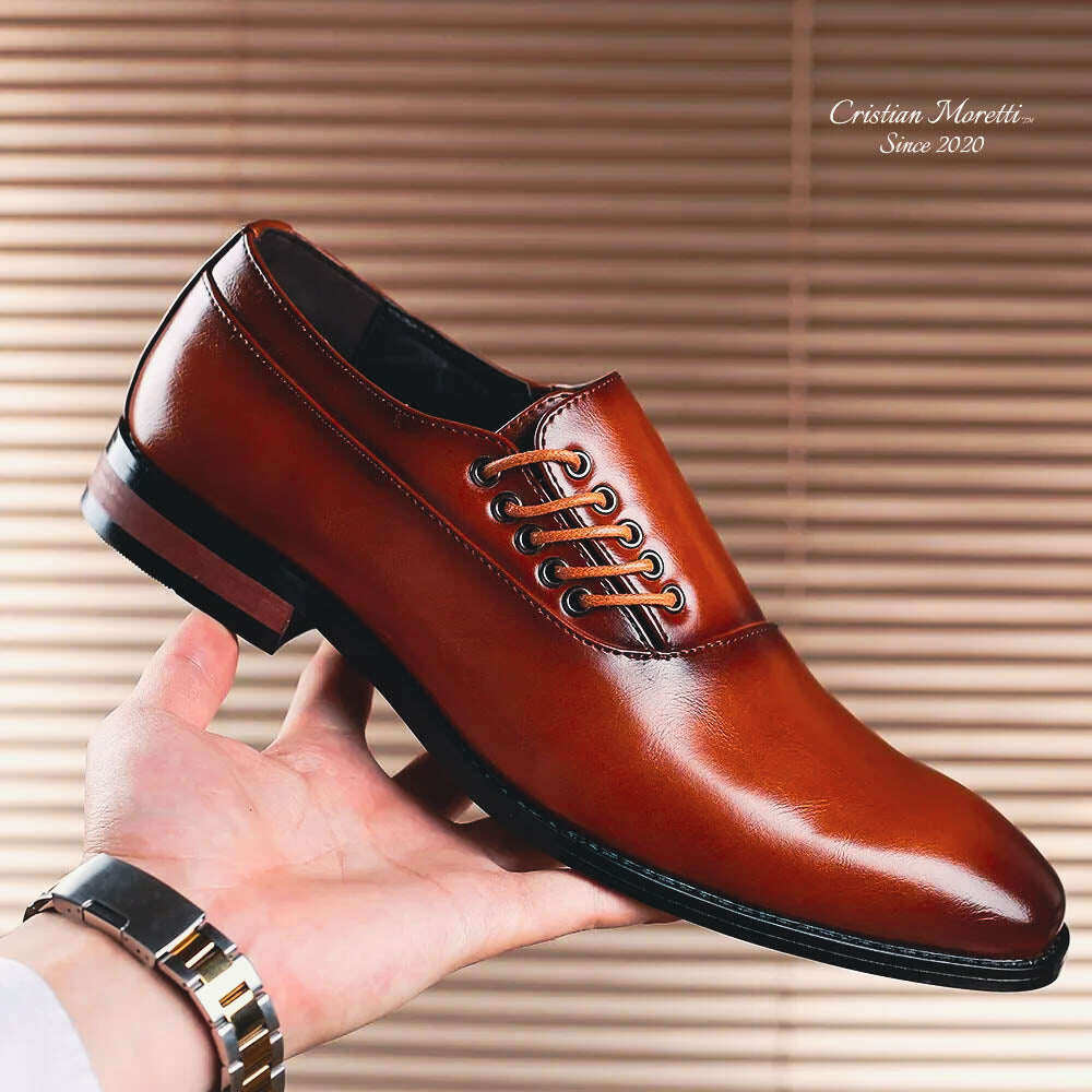 Sapatos Oxford de couro com cadarço lateral Roberto™ da Cristian Moretti®