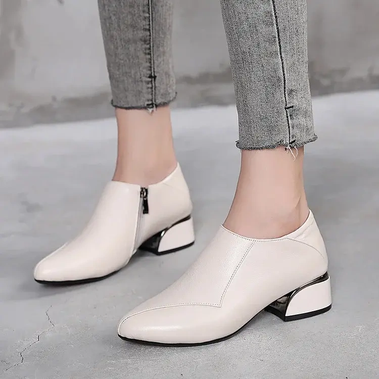 【35-40】 Sapatos de salto baixo femininos da moda em couro macio