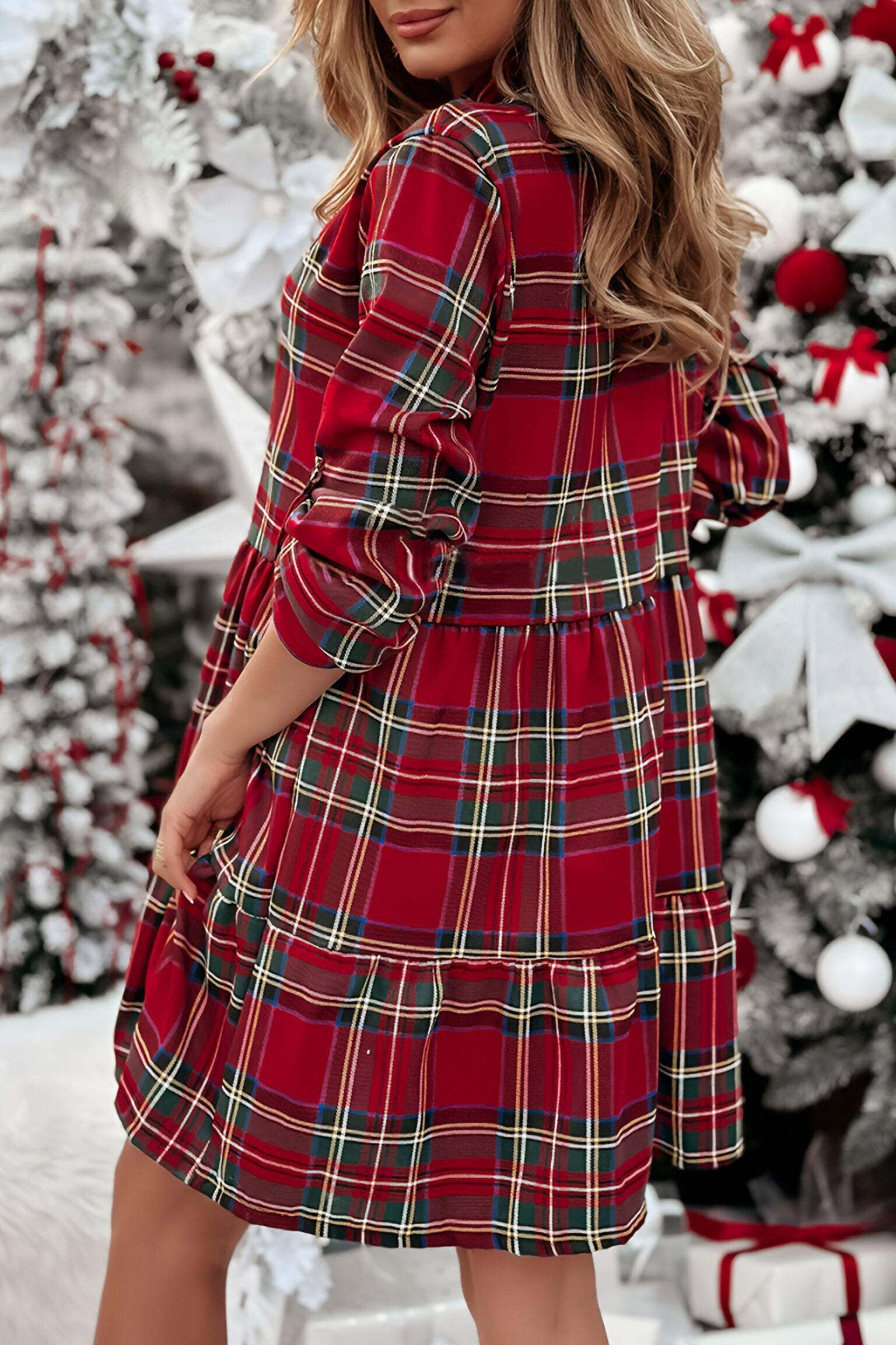 Vestido camisa xadrez feminino com lapela e manga média
