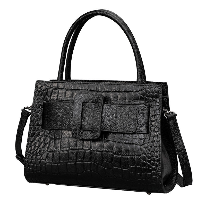 New handbag: sophisticated and elegant. Perfect for everyday carry.
