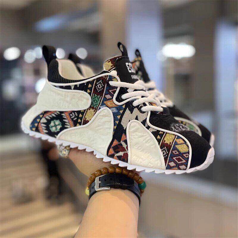 em 2024 sapatos casuais com costura bordada da moda