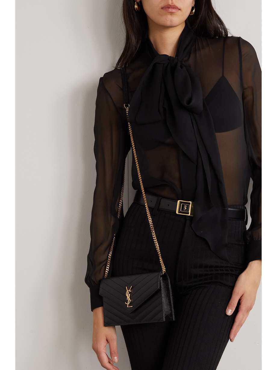 Carteira YSL Cassandre com corrente de envelope, couro granulado preto,Corrente de ouro ajustável