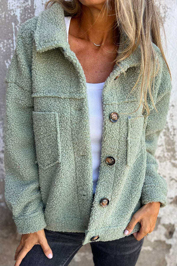 CASACO DE LÃ POLAR COM BOLSO SIMPLES E LAPELA SÓLIDA