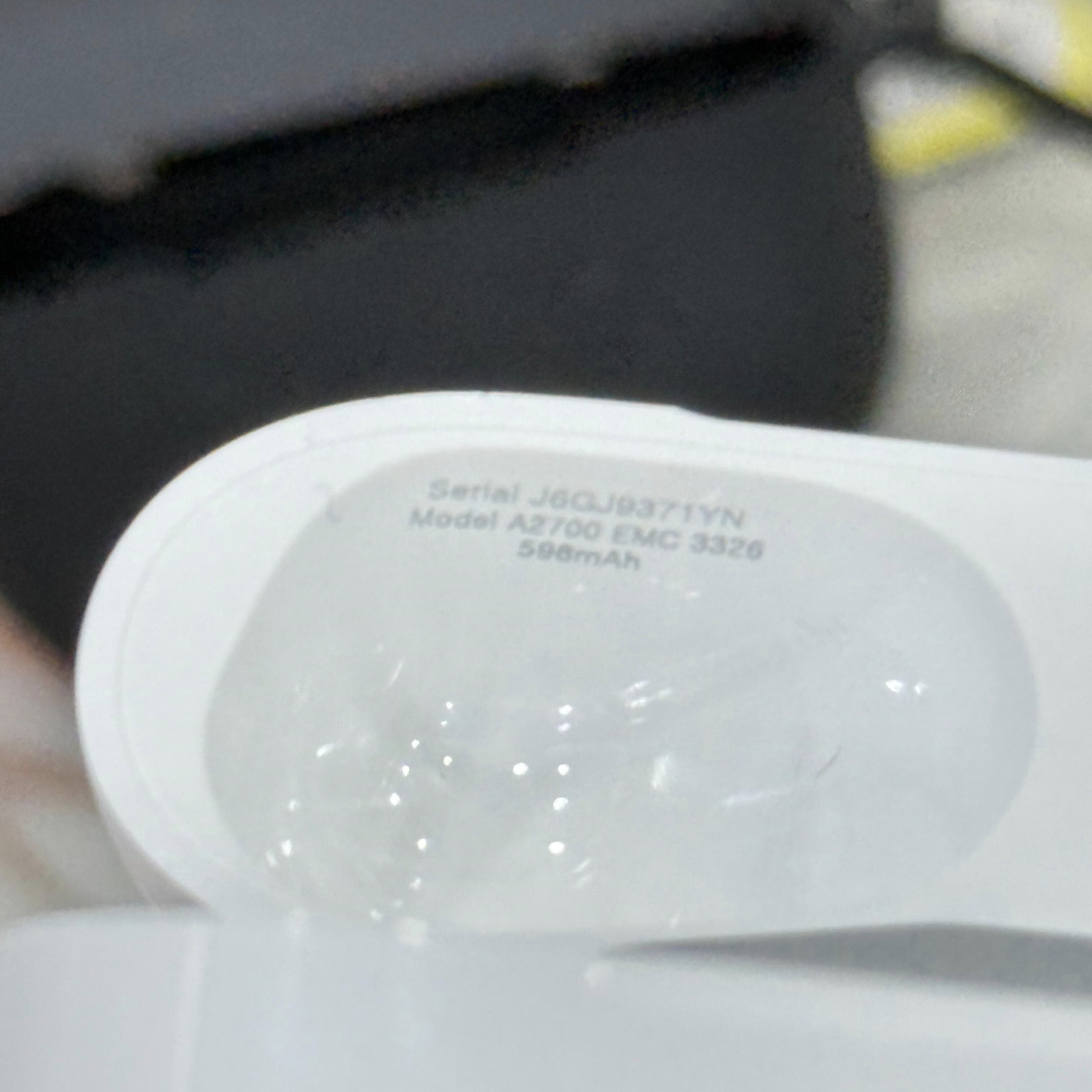 Airpods Pro (2ª geração) fabricado no Japão com estojo de carregamento MagSafe (USB-C)