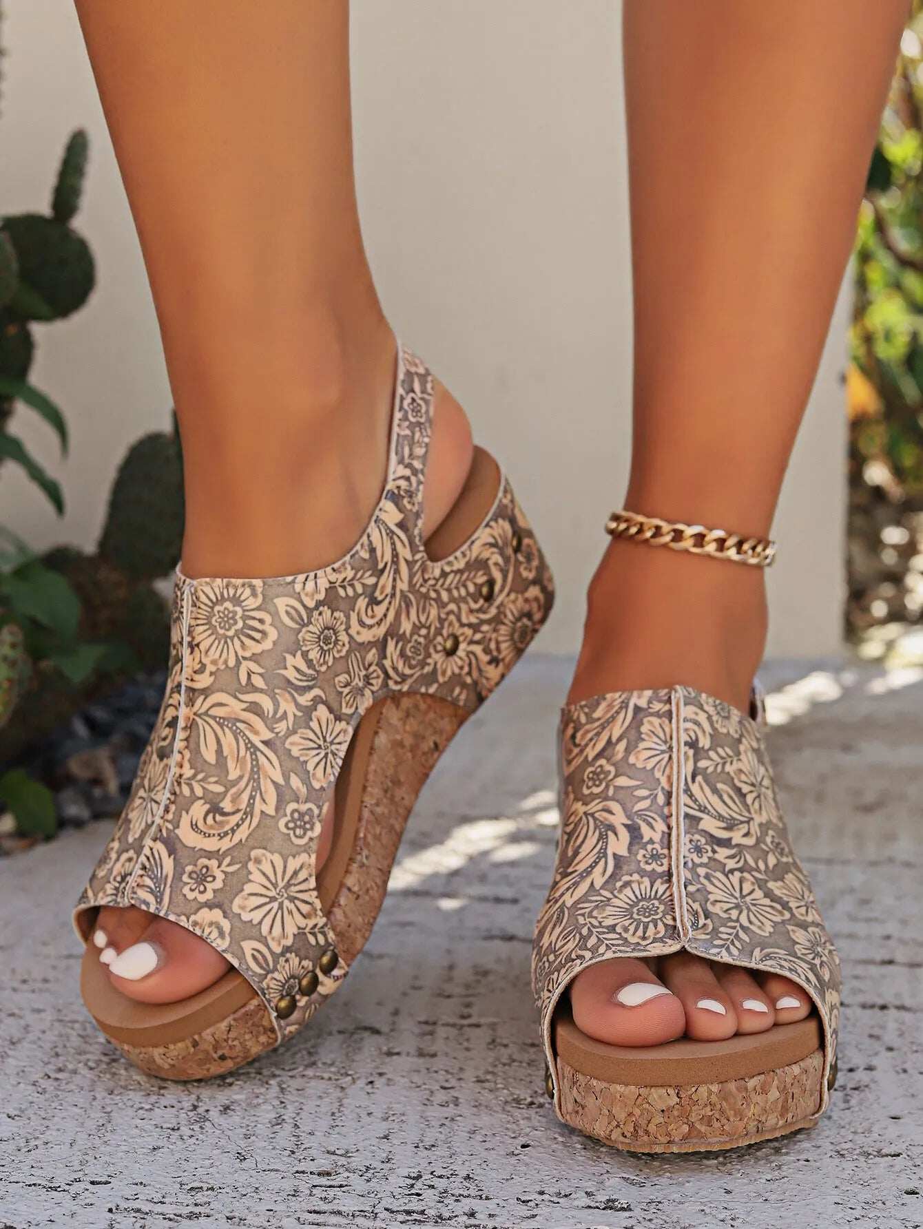 Buty damskie w stylu retro, na grubej podeszwie, na wygodnym koturnie