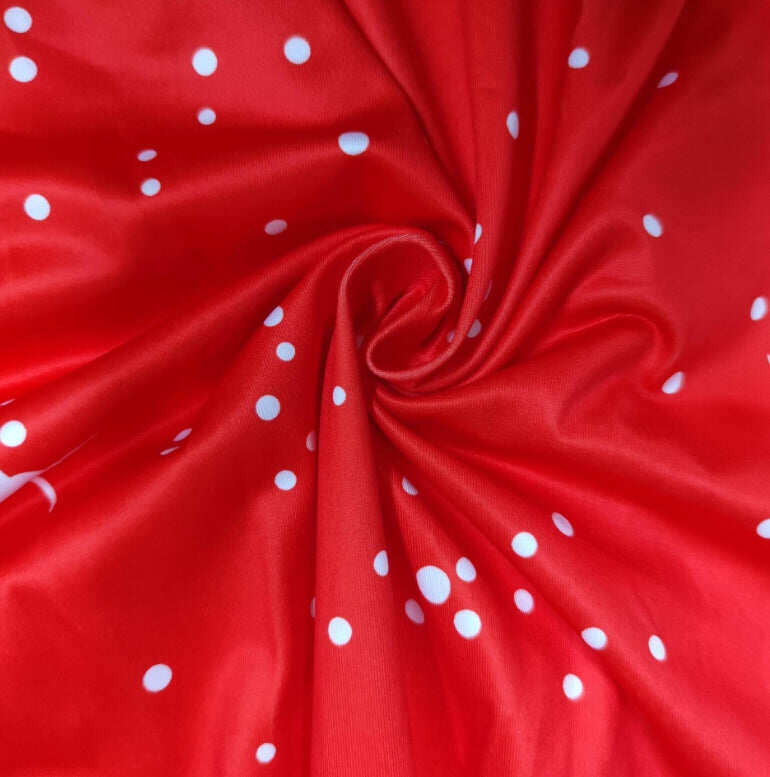 Vestido longo solto feminino com mangas irregulares e cintura alta