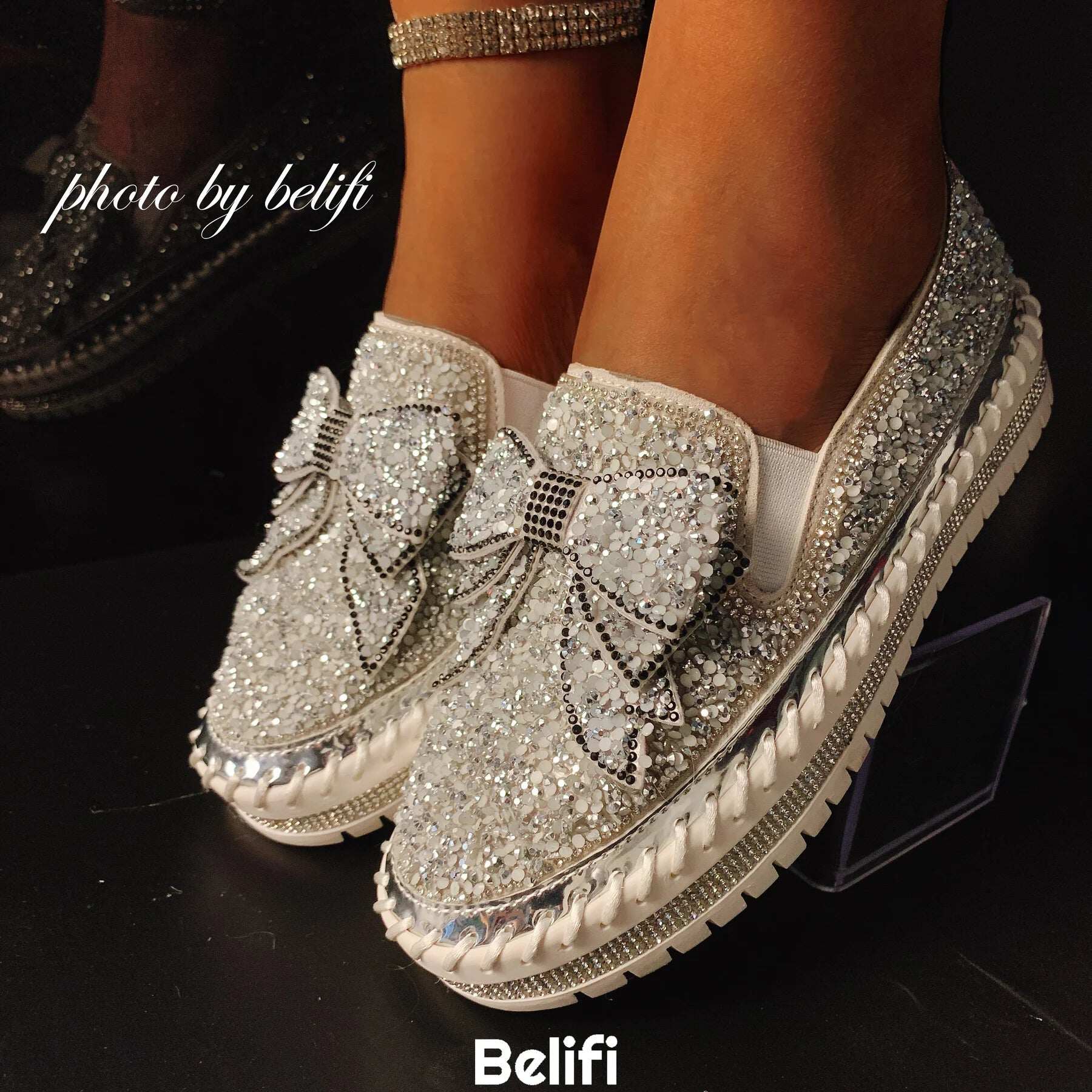 EMMILINE - SAPATOS FEMININO DE CRISTAL