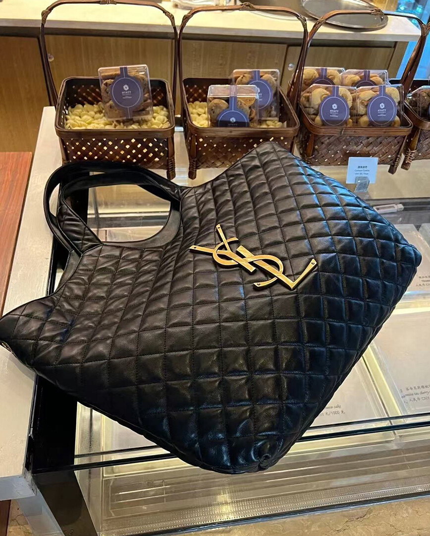 Bolsa tote de pele de carneiro YSL icare