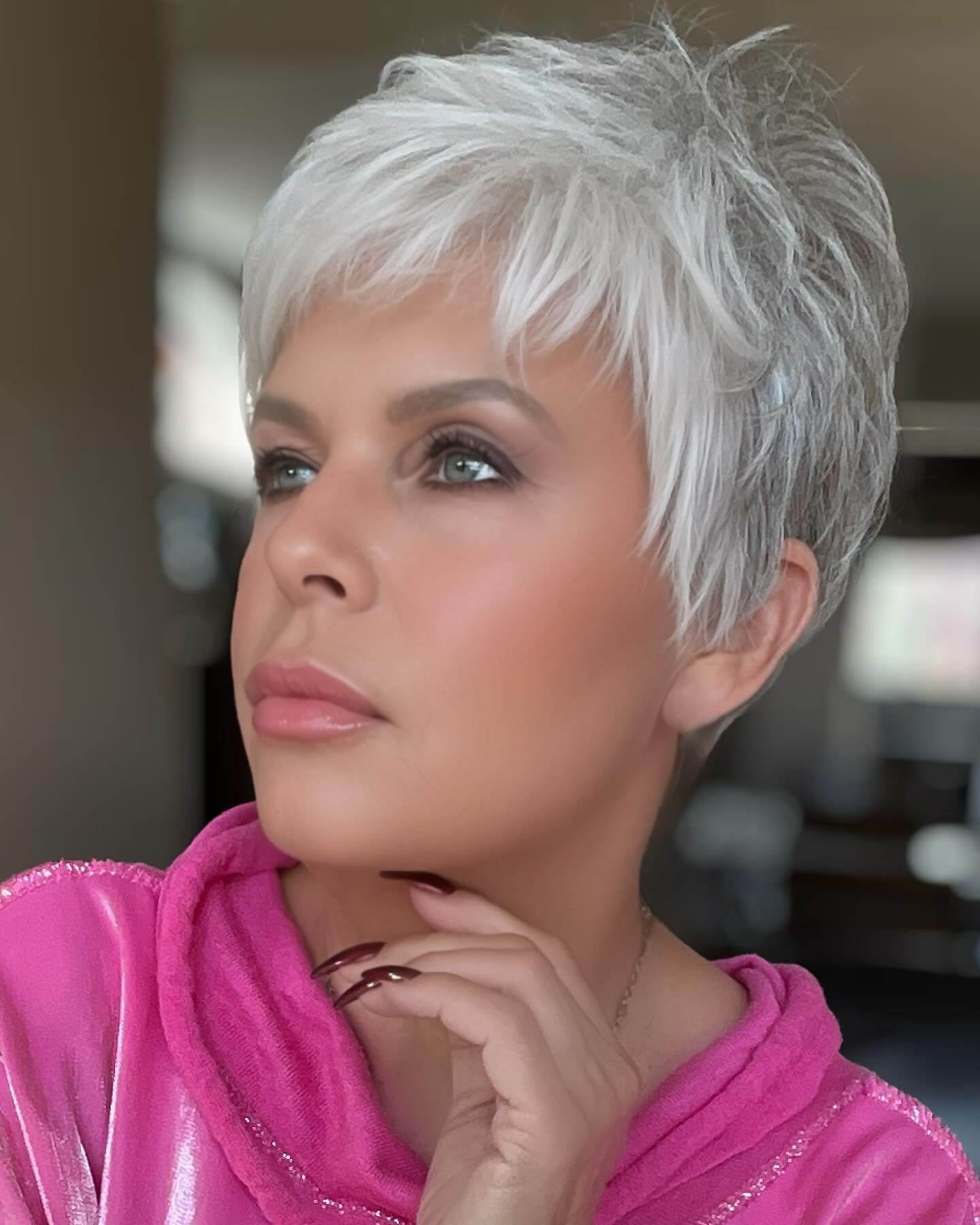 Gorgeous Pixie Fluffy Lady Silver Short Hair