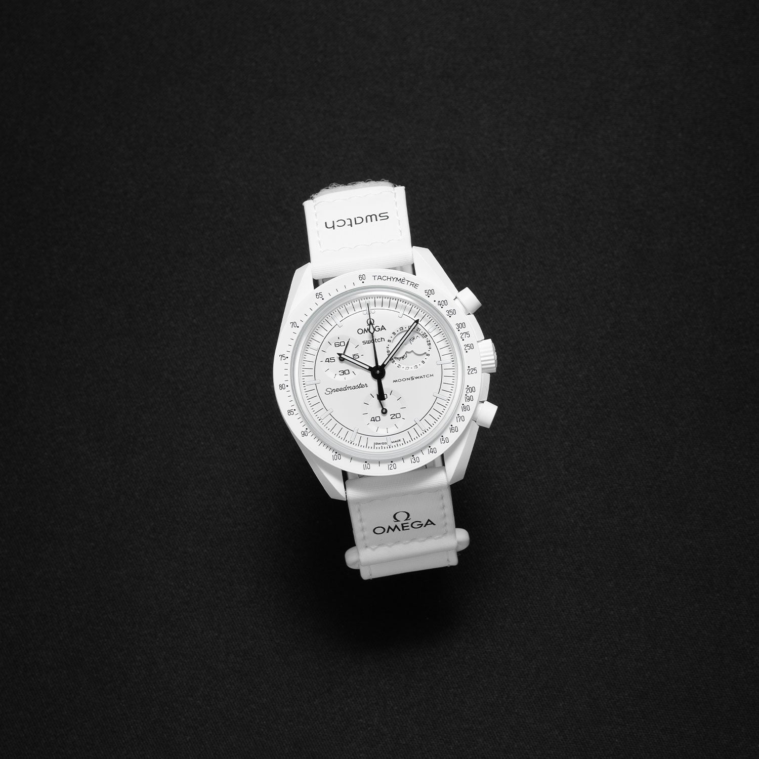 Swatch X Omega Moonswatch - Snoopy-SO33W700