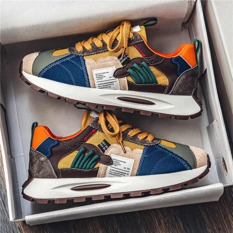 Sapatos casuais com sola grossa